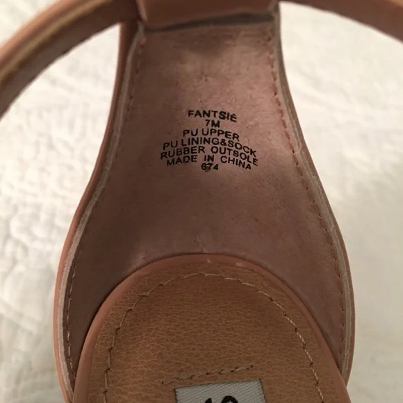 STEVE MADDEN Fantsie Sandal Heel in Blush Nude - Picture 4 of 5